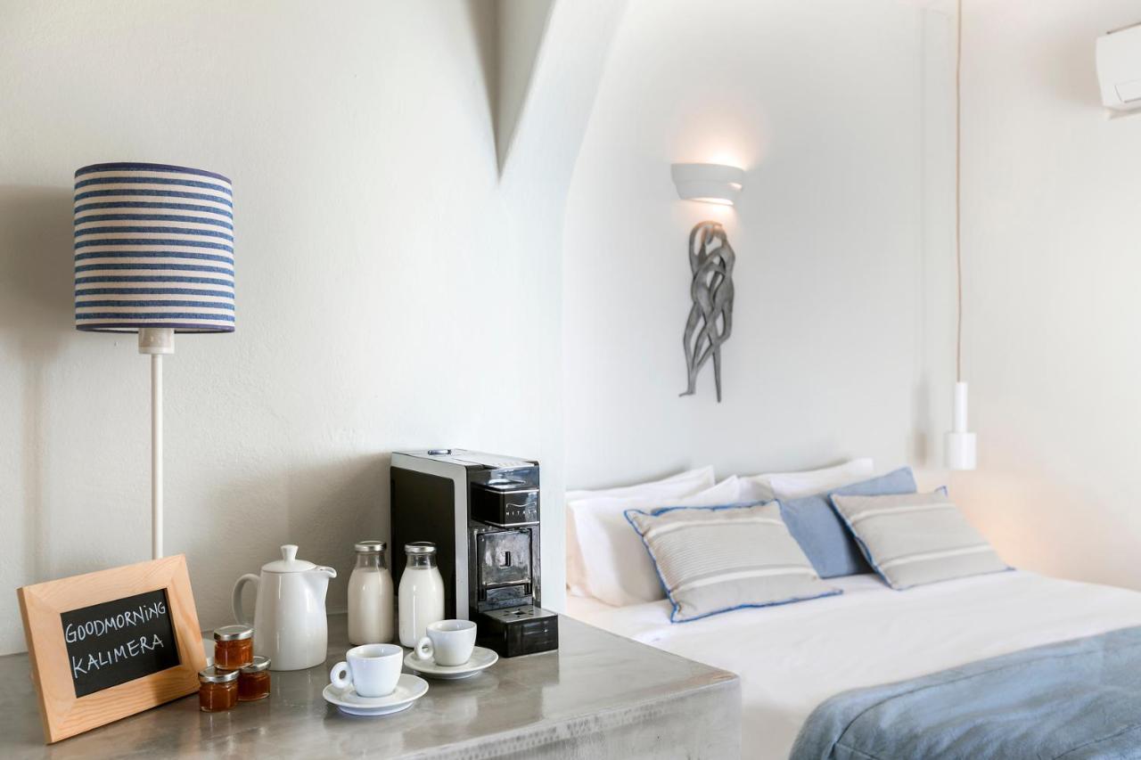 Blue Dolphins Apartments Фиростефани Екстериор снимка