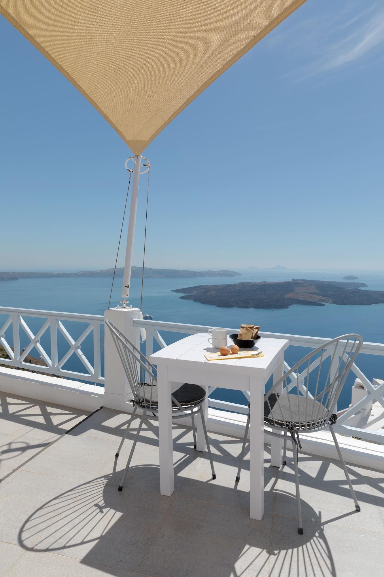 Blue Dolphins Apartments Фиростефани Екстериор снимка