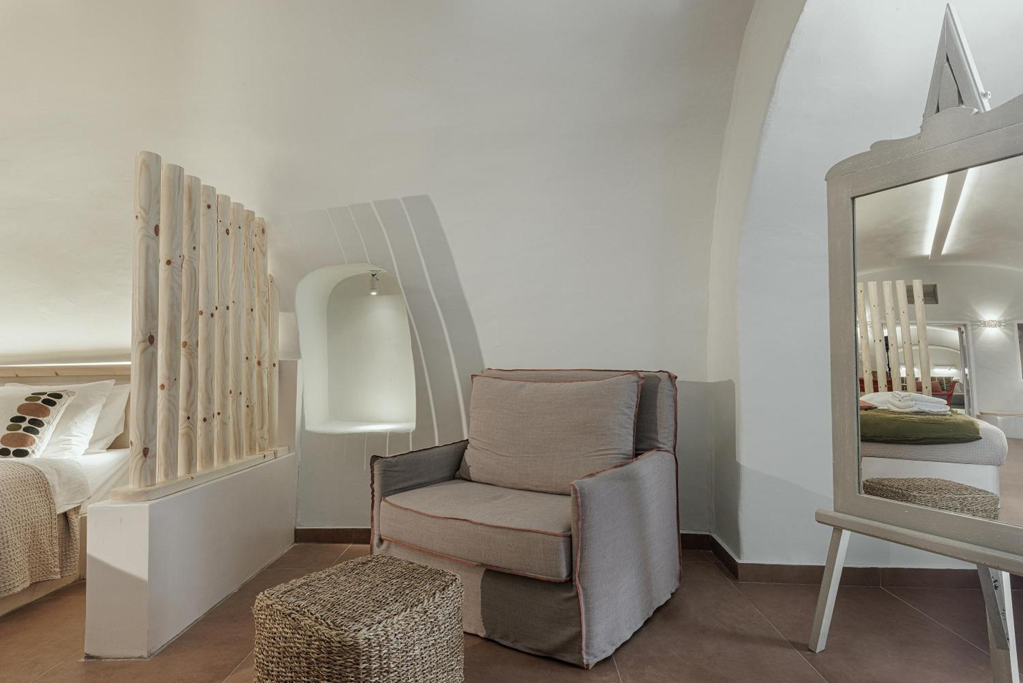 Blue Dolphins Apartments Фиростефани Екстериор снимка